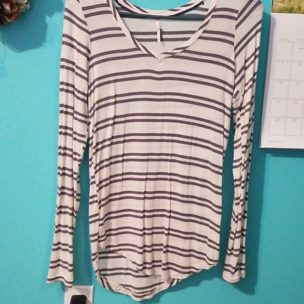 Long sleeve shirt